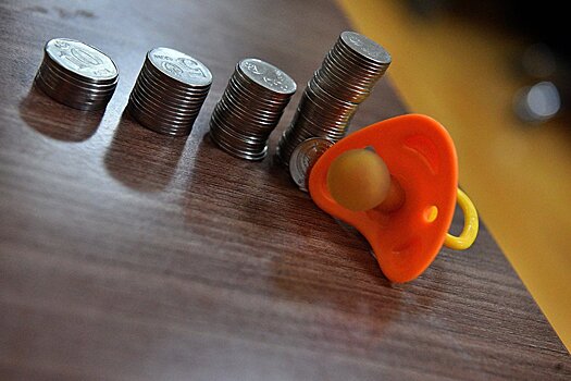 Закон о пособиях и суйунчу при рождении ребенка подписал Атамбаев