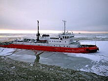 Ледокол будет расчищать море возле Ейского порта