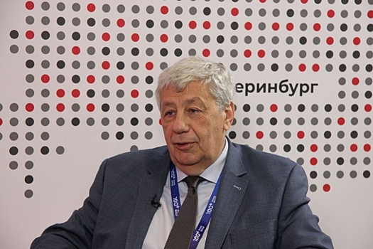 Аркадий Чернецкий на форуме 100+ в Екатеринбурге рассказал, как заместить мигрантов на стройках отечественными специалистами