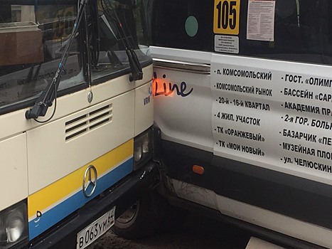 В Заводском районе столкнулись два автобуса