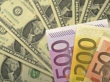 Эксперт сказал, стоит ли сейчас покупать доллары и евро