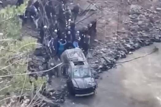 В Дагестане внедорожник Toyotа рухнул в обрыв