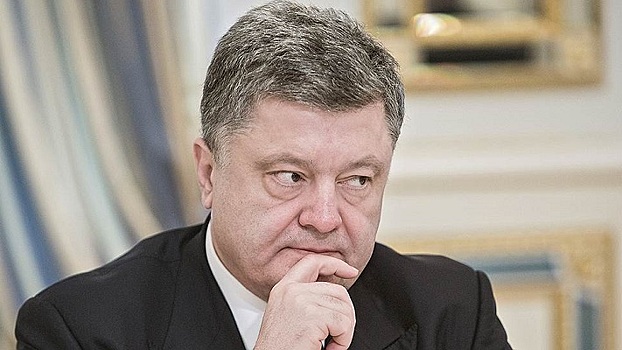 Порошенко подписал закон о правовом режиме военного положения