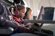 В Госдуме готовят поправки о запрете рассаживать детей и родителей в самолете