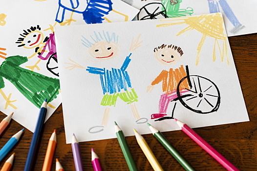 Исследование VK: треть российских родителей поддерживают дружбу своих детей с детьми с инвалидностью