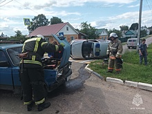 «Семерка» перевернула машину Росгвардии