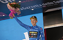 Нидерландский велогонщик Бауман выиграл 19-й этап многодневной гонки "Джиро д'Италия"