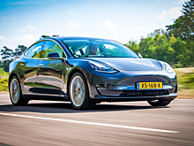 В России начались онлайн-продажи электрокаров Tesla