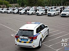 Украинские патрульные получили последнюю партию гибридных авто Mitsubishi Outlander PHEV
