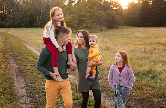 В Новосибирской области родители сотен тысяч детей получают пособие СФР