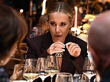 Собчак высмеяла наряд Марии Шараповой на Met Gala