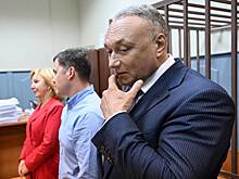 Подельнику сенатора Савельева попросили продлить арест