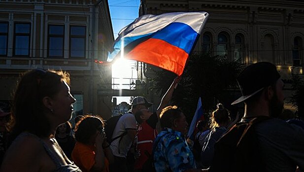 Четыре тысячи ростовских выпускников пожелали удачи сборной РФ по футболу