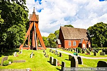На случай «войны с Россией» шведская церковь учится рыть могилы