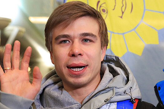 Шорт-трекист Елистратов был рад увидеть российский флаг на чемпионате мира