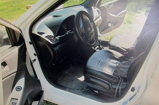 Под Саратовом у девушки угнали припаркованный автомобиль