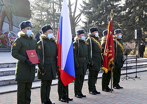 Командование общевойскового объединения ЦВО передало в музей города Бийска Боевое знамя 15-й кавалерийской дивизии