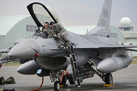 MWM: F-16 не может соперничать с российскими "тяжеловесами"