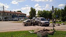 В Белинском автомобиль Chevrolet приподнял Kia