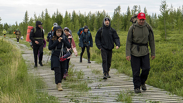 Туристы активно осваивают новый туристический маршрут в парке «Ингилор»