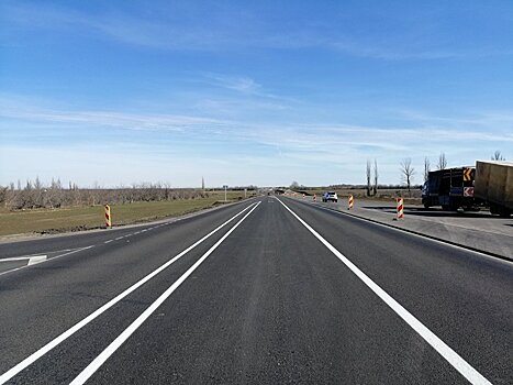 На "Тавриде" начали обновлять дорожную разметку