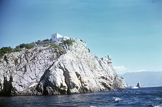 Троллейбус, телевизор и Сталин: век Кабана в истории Крыма