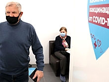 Две дозы вакцины от COVID получили 9 млн россиян