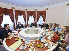 Евгений Куйвашев поблагодарил свердловских паралимпийцев, показавших пример начинающим спортсменам своими блестящими результатами на Играх в Пхенчхане