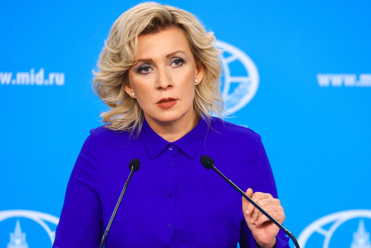 Захарова назвала бредом сообщения о законе о выездных визах для россиян