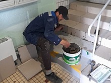 В 27 подъездах района Старое Крюково завершен текущий ремонт