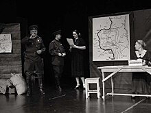 На сцене Курского драмтеатра представили премьеру спектакля "Огненная дуга. Сталь"