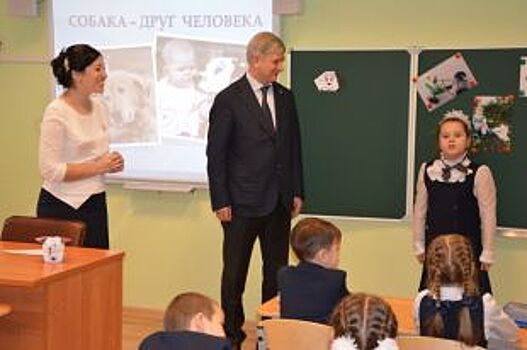 В Воронеже торжественно открыли новую школу №102