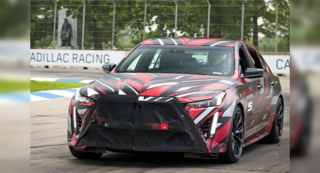 Первые покупатели Cadillac CT4-V и CT5-V Blackwing получат эксклюзивные подарки