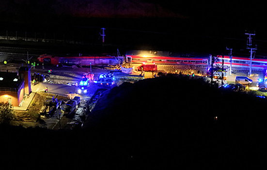 В Минтрансе Испании назвали число жертв столкновения поездов не окончательным