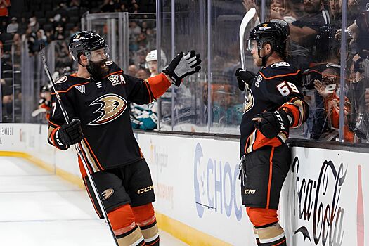 Гол Павла Минтюкова помог «Анахайму» победить «Сан-Хосе Шаркс» в предсезонном матче