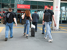 Застрявший в Домодедово Кремлевский оркестр дал концерт в аэропорту