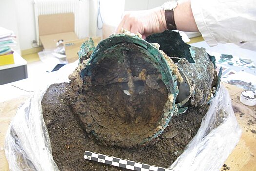 Во Франции раскопали древнеримский самовар