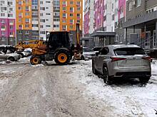 Не все управляющие компании Оренбурга вовремя чистят во дворах снег