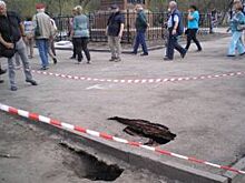 Провал грунта произошел в сквере им. Карамзина в Ульяновске