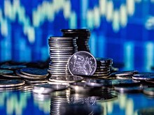 Максимальная ставка по вкладам топ-10 российских банков остается ниже 8% два месяца подряд