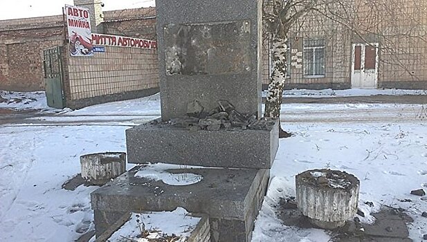 На Украине  повредили памятник генералу Ватутину
