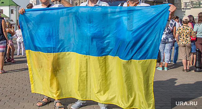 В Госдуме и Совфеде возмутились формой сборной Украины из-за карты с Крымом