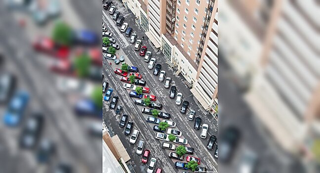 Как припарковать машину у многоквартирного дома и не получить штраф