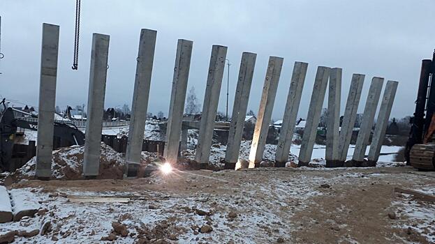 Более половины старого моста демонтировали в Кувшинове в Вологде