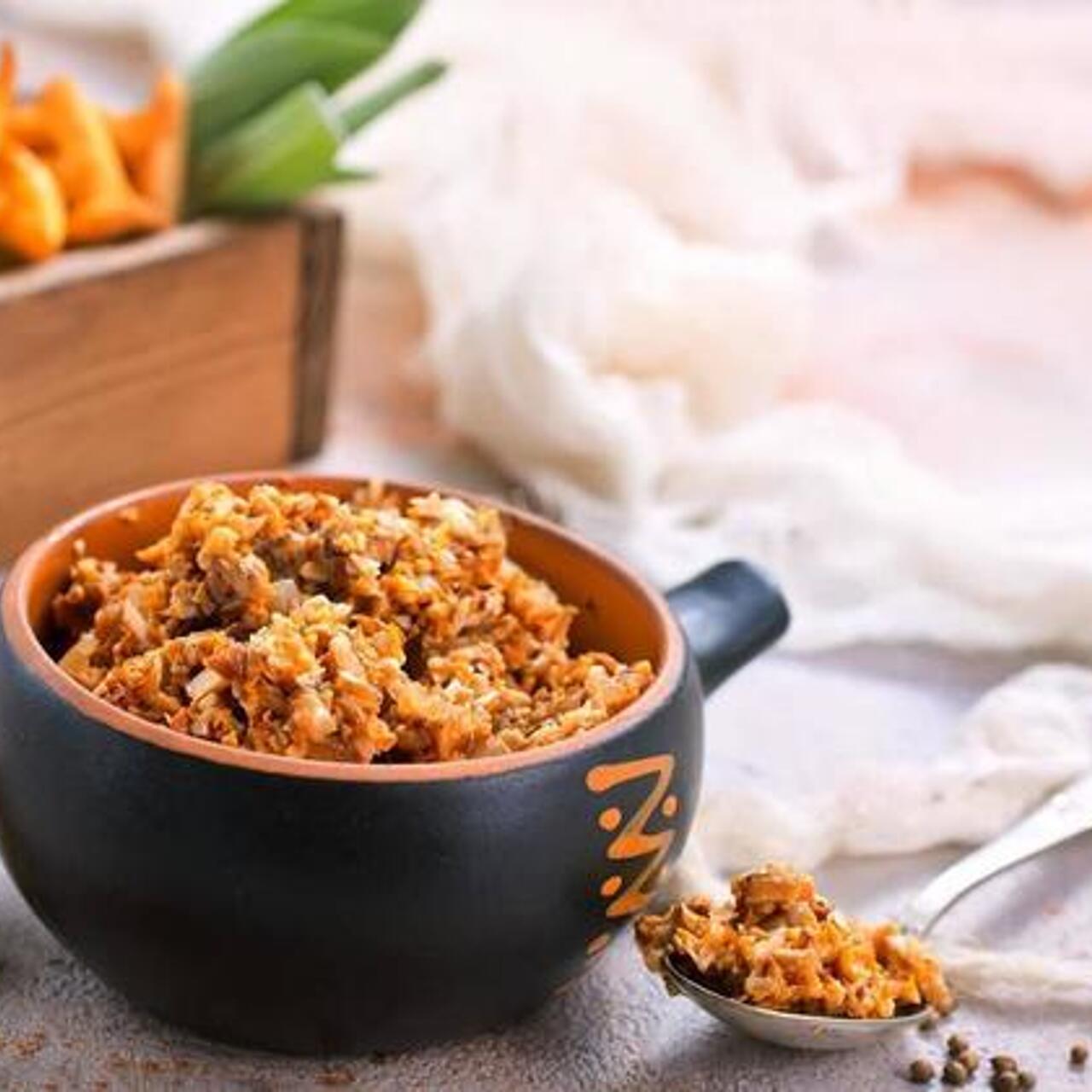 Грибная икра рецепт через мясорубку с чесноком