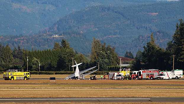 В Канаде на авиашоу разбился самолет