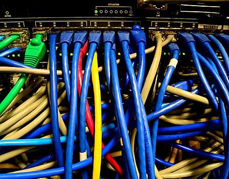 Минцифры лишит застройщиков монополии на связь в МКД