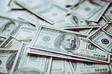 Эксперты прогнозирую повышение доллара свыше 98 рублей за $1