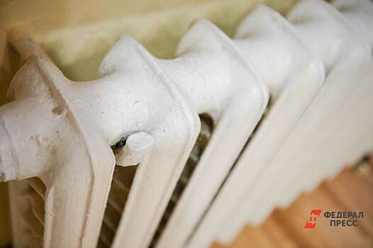 Жители поселка под Березовским остались без тепла из-за коммунальной аварии