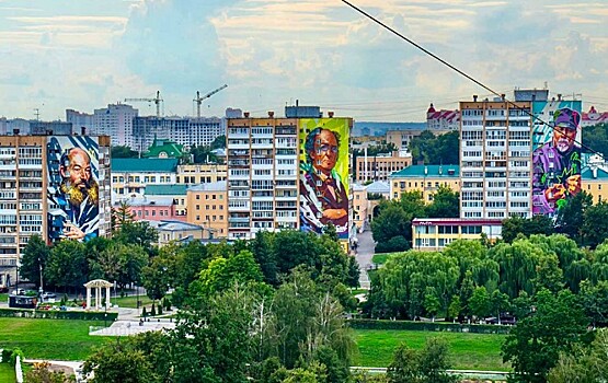 В Орле создали мурал-триптих с изображениями писателей – местных уроженцев